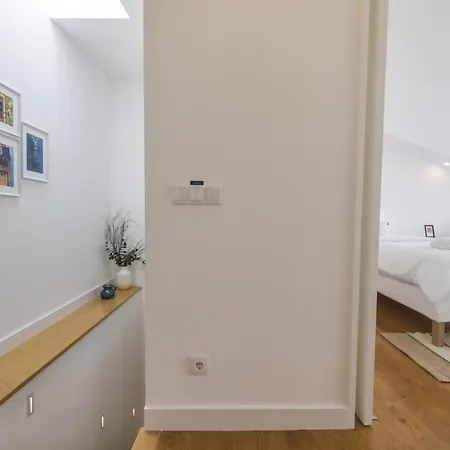 Bright Duplex With Private Terrace In Alcântara *