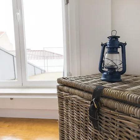 Bright Duplex With Private Terrace In Alcântara Appartement Lisboa