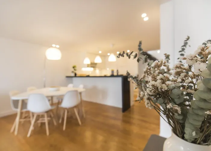 Apartment Lovely Duplex With Balcony Lisbon