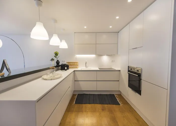 Lovely Duplex With Balcony * Lisbon