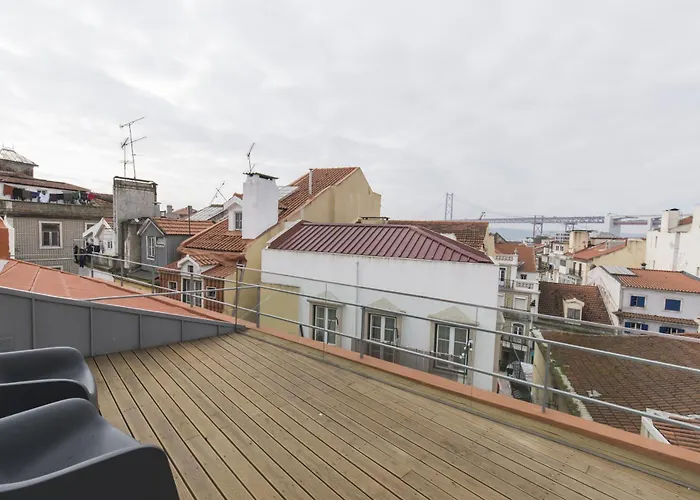 Lovely Duplex With Balcony *