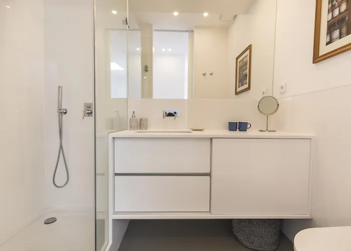 Lovely Duplex With Balcony Apartment Lisbon