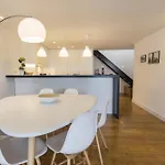 Daire Lovely Duplex With Balcony Lisboa